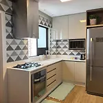 Apartamento Inteiro Reformado - Localizacao Perfeita E Otima Localizacao